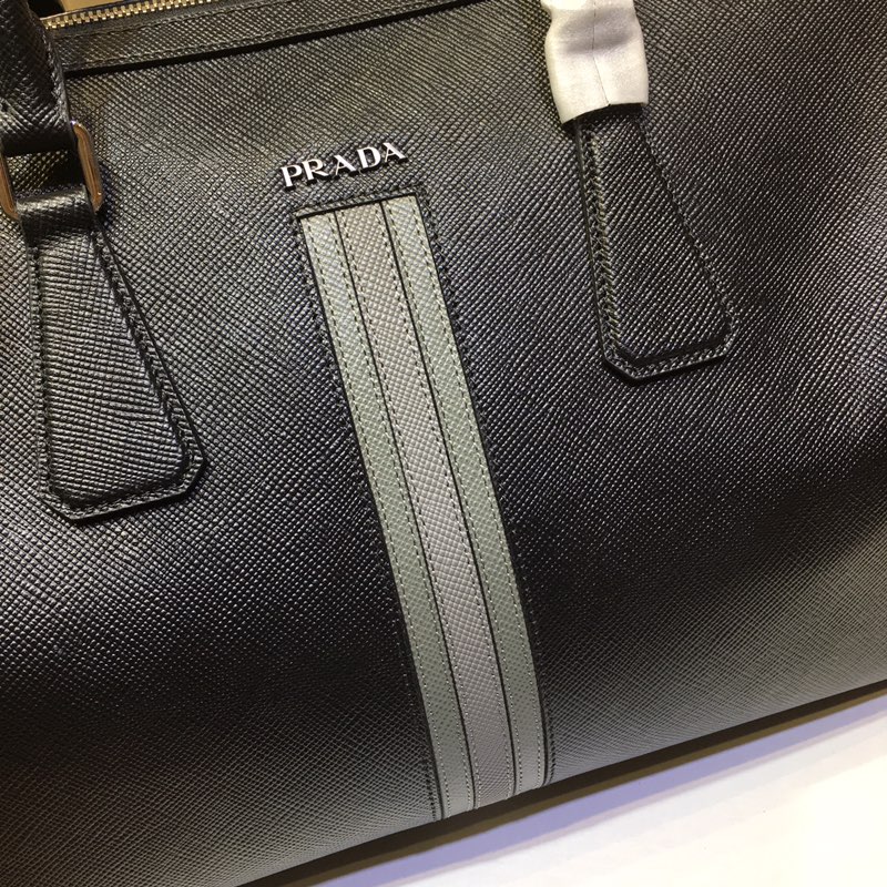 Pra*a travel bags